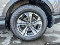 One Owner, Low Kilometers, No Accident History This 2018 Honda CR-V LX AWD offers proven Honda relia... (image 5)