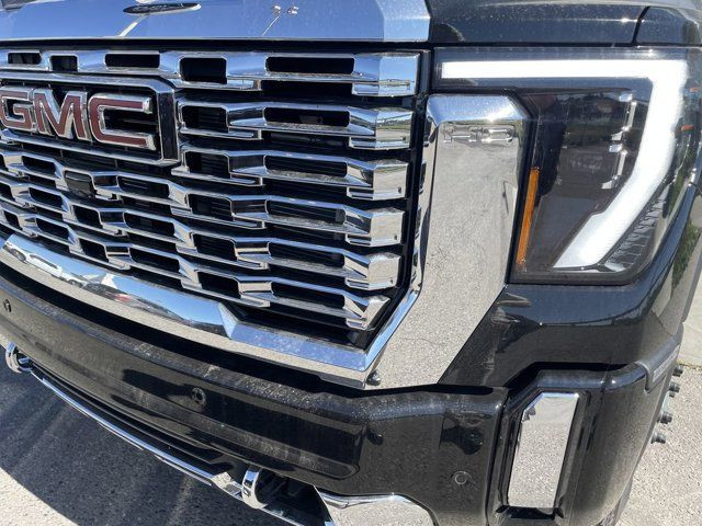 2025 GMC Sierra 3500HD Denali in Cars & Trucks in Calgary - Image 3