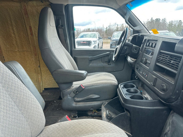 2017 GMC Savana Cargo Van - $256 B/W in Cars & Trucks in Moncton - Image 3