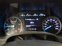 Automatique à 10 vitesses (4WD), 153,000 km (certifié), Édition "F-350 DRW Super-Duty XLT Crew Cab",... (image 9)