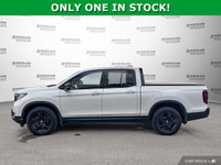 APPLE CARPLAY ANDROID AUTO | RUNNING BOARDS | TONNEAU COVER! Check out this 2022 Honda Ridgeline Bla... (image 1)