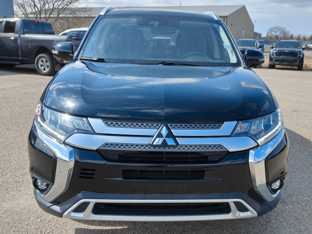 2020 Mitsubishi Outlander GT TOP OF THE LINE V6 in Cars & Trucks in Prince Albert - Image 2