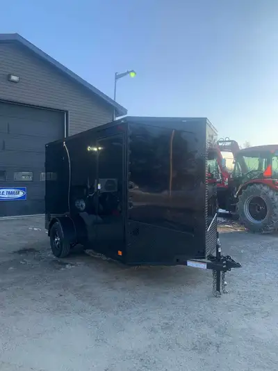 sell cargo trailer enclosed trailer remorque trailer fermé no- galvanize + also some utility galvani...