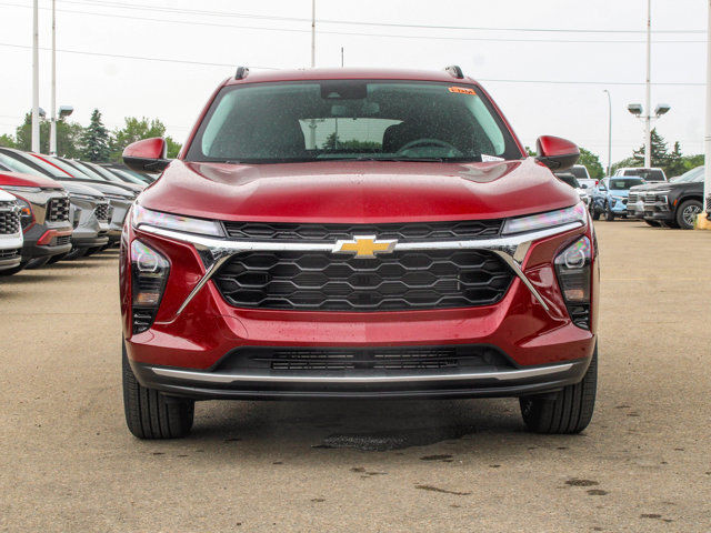 2025 Chevrolet Trax LT in Cars & Trucks in Edmonton - Image 3