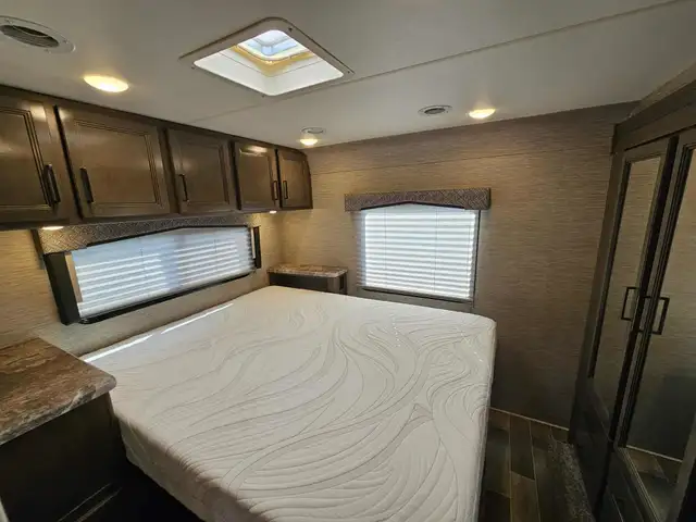 2022 Thor Chateau 31WV in RVs & Motorhomes in Moncton - Image 15