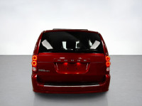 Family-friendly and loaded with amenities, our used 2016 Dodge Grand Caravan SXT Premium Plus is han... (image 3)