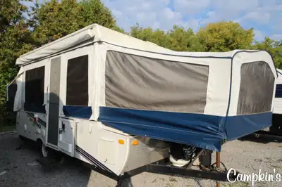 Do you love camping but ready to get off the ground? This Jayco tent trailer is ready to take you on...