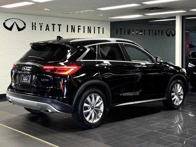 2021 INFINITI QX50 LUXE - No Accidents | Apple CarPlay in Cars & Trucks in Calgary - Image 3