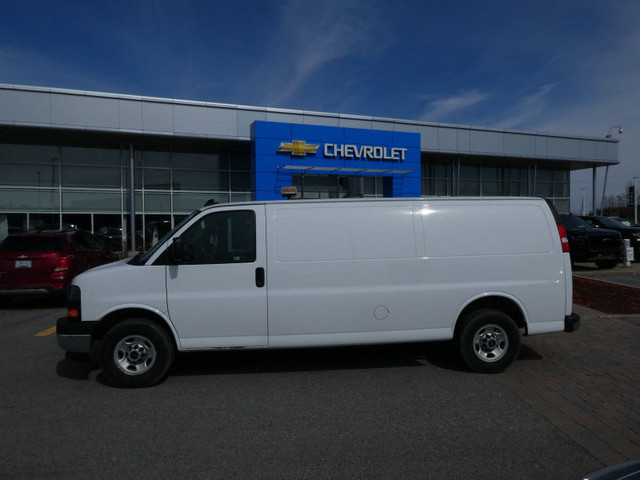 2021 GMC Savana Cargo Van 2500 155 - 4G LTE in Cars & Trucks in Ottawa - Image 2