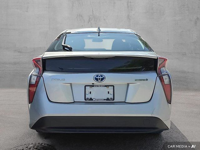 2017 Toyota Prius | Hybrid | Heated Seats | Alloy Rims in Cars & Trucks in Ottawa - Image 3