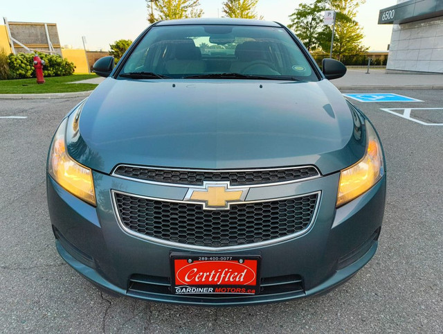 2012 Chevrolet Cruze LS 4dr Sedan in Cars & Trucks in Mississauga / Peel Region - Image 2