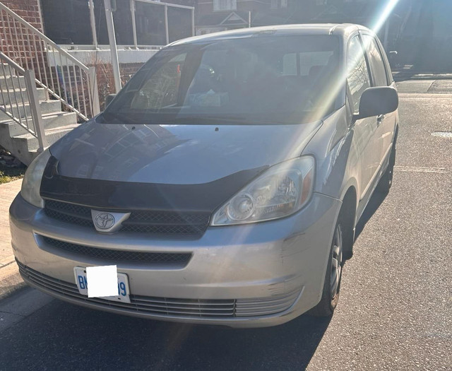 2005 Toyota Sienna CE in Cars & Trucks in City of Toronto