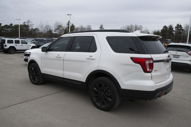 2017 FORD EXPLORER XLT in Cars & Trucks in Oshawa / Durham Region - Image 3
