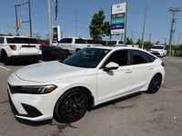 Do not miss out on this low mileage, locally owned and traded 2023 Sport Touring Civic in a RARE Man... (image 5)