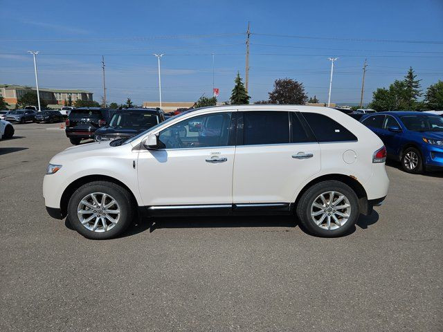 2011 Lincoln MKX in Cars & Trucks in Calgary - Image 2
