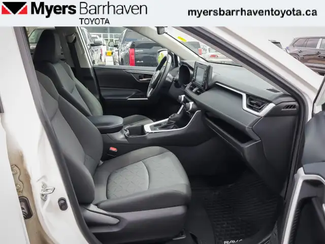 2022 Toyota RAV4 XLE - Sunroof - Power Liftgate - $238 B/W in Cars & Trucks in Ottawa - Image 12