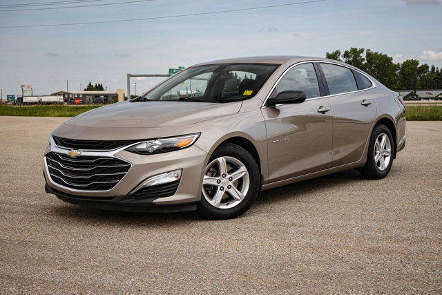 2022 Chevrolet Malibu AUTOMATIC LOW KMS in Cars & Trucks in Strathcona County