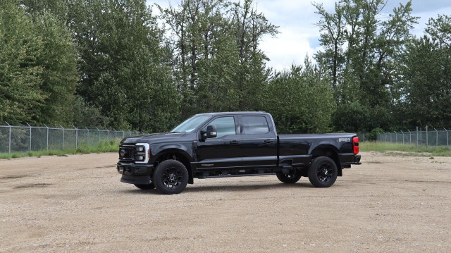 2025 Ford F-350 Super Duty SRW Lariat in Cars & Trucks in Edmonton