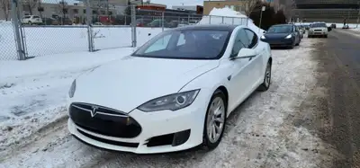 WAW, une de nos nombreuses Tesla en vente de liquidation. Tesla S-P90DL (Ludicrous +) AWD, EN EXCELL...