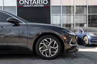 VEHICLE HIGHLIGHTS: BACKUP CAMERA, HEATED SEATS, HD RADIO, 5 PASSENGER, HARD TOP, ABS, POWER LOCKS,... (image 5)