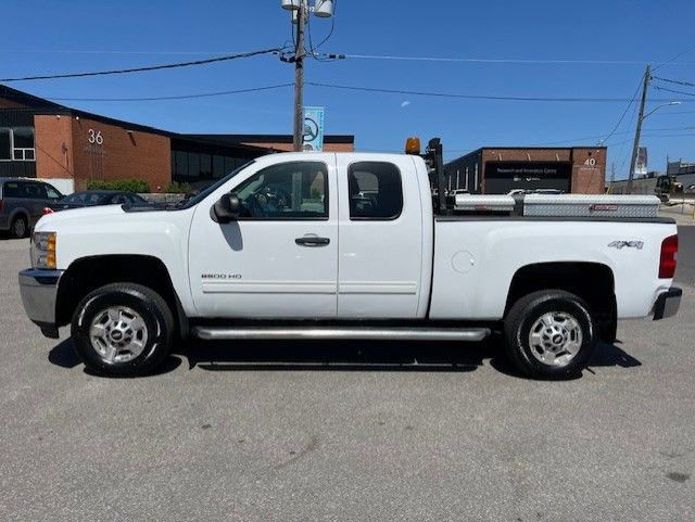 2013 Chevrolet Silverado 2500HD LT 4X4 SHORT BOX-NEW BRAKES-TIRE in Cars & Trucks in City of Toronto - Image 2