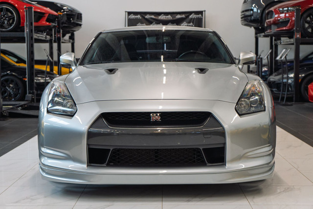 2009 Nissan GT-R in Cars & Trucks in Red Deer - Image 4