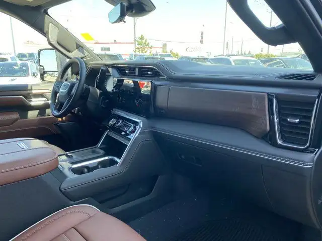 2025 GMC Sierra 3500HD Crew Cab Denali Ultimate in Cars & Trucks in Edmonton - Image 31