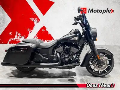 SPRINGFIELD DARKHORSE Confort et style seron au RDV avec cette moto. seulement: 6424 km. puissant mo...