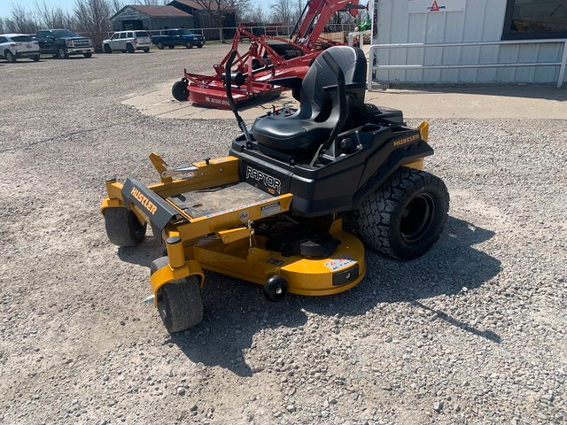 2024 HUSTLER RAPTOR XD 54 INCH ZERO TURN MOWER in Farming Equipment in London - Image 2