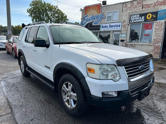 2007 Ford Explorer XLT in Cars & Trucks in St. Catharines - Image 3