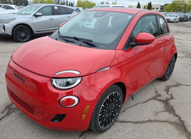 2024 Fiat 500e La Prima FWD in Cars & Trucks in Ottawa - Image 2