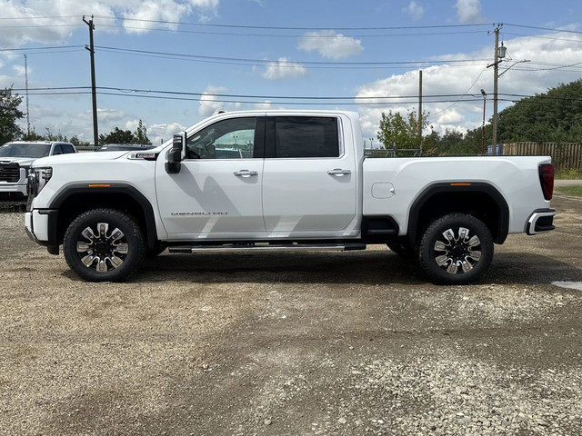 2025 GMC Sierra 3500HD Denali in Cars & Trucks in Edmonton - Image 4