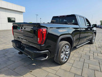 2023 GMC Sierra 1500 Denali 4x4 Crew Cab with the 5.3L V8 and 56,527 kms! Clean history with no acci... (image 4)