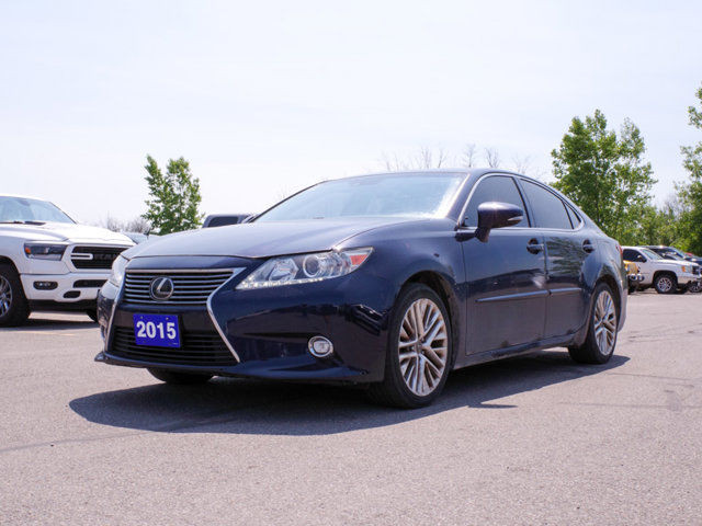 2015 Lexus ES 350 - Heated Leather and Genuine Wood Steering in Cars & Trucks in Belleville - Image 4