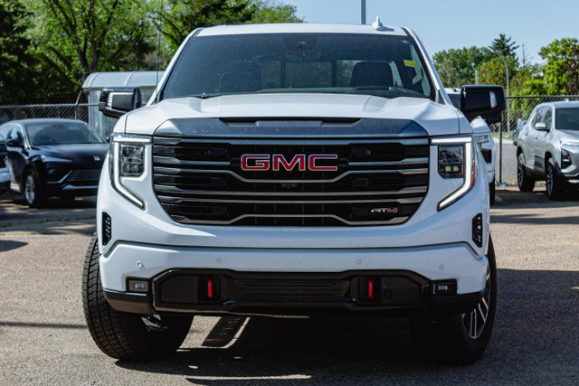 2024 GMC Sierra Short BOX Crew CAB 1500 4WD AT4 * GM CERTIFIED * in Cars & Trucks in Edmonton - Image 3
