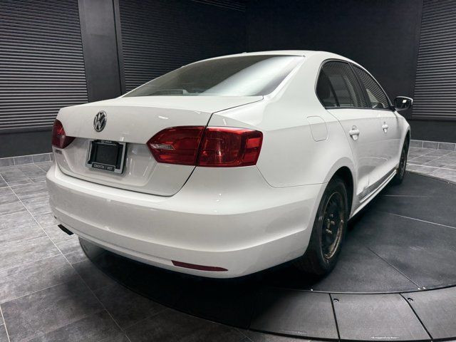 2014 Volkswagen JETTA TRENDLINE PLUS 2.0 6SP W/TIP in Cars & Trucks in Edmonton - Image 3