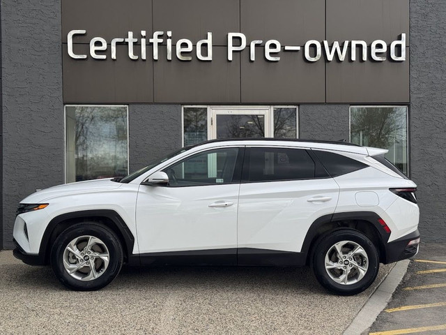 2024 Hyundai Tucson TREND w/ AWD / PANORAMIC ROOF / LOW KMS in Cars & Trucks in Calgary