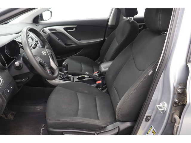 2015 Hyundai Elantra GL, CRUISE CONTROLE, SIEGES CHAUFFANT, AC in Cars & Trucks in Longueuil / South Shore - Image 2