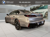 Plongez dans l'univers du luxe et de l'innovation avec la première BMW i7 xDrive60 2024 entièrement... (image 5)
