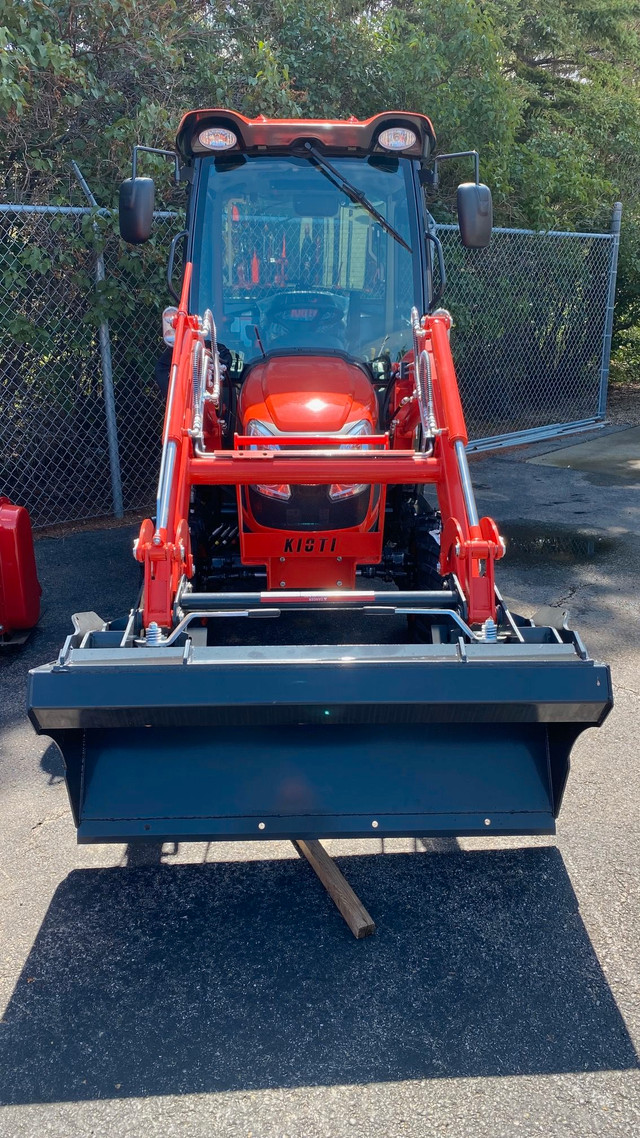 KIOTI CX2510 HST CABBED 25HP TRACTOR W/ LOADER & BUCKET in Farming Equipment in Strathcona County - Image 3