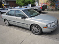 AUTOMATIC. FINISHED IN SILVER WITH GREY LEATHER INTERIOR. ALLOY WHEELS, A/C, KEY LESS ENTRY, SUNROOF... (image 2)