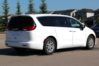 BLACK W/ALLOY & BLACK ST CLOTH BUCKET SEATS W/RAVINE INSERTS,ENGINE: 3.6L PENTASTAR VVT V6 W/ESS (ST... (image 6)