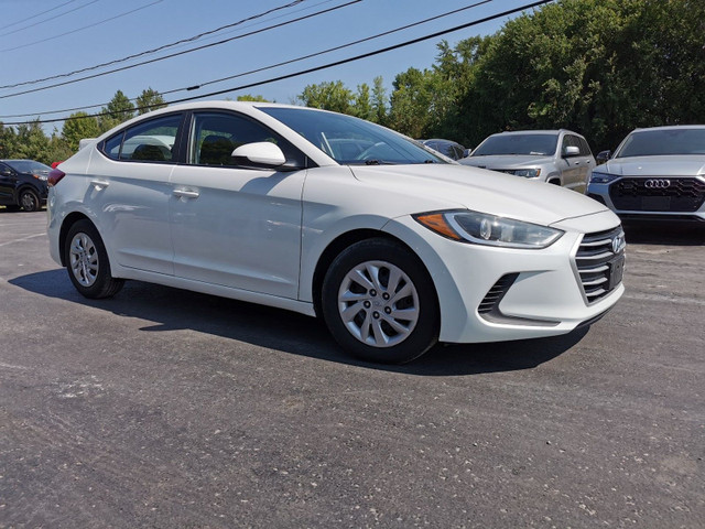 2017 Hyundai Elantra SE in Cars & Trucks in Belleville - Image 3