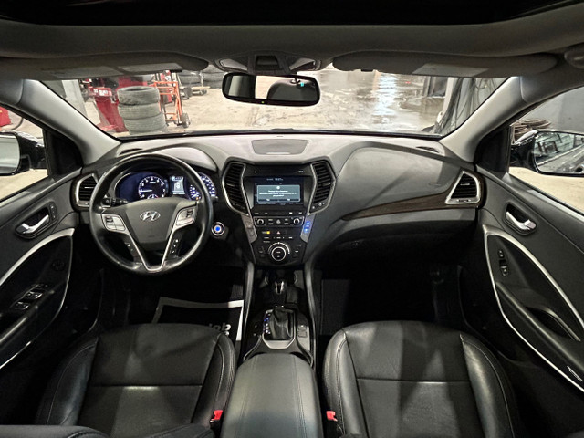 2017 Hyundai Santa Fe Sport Luxury, AWD, CUIR, TOIT OUVRANT, GPS in Cars & Trucks in Laurentides - Image 4