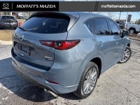 Leather Seats! Compare at $40165 - is just $38995! In a competitive compact crossover segment, this... (image 4)
