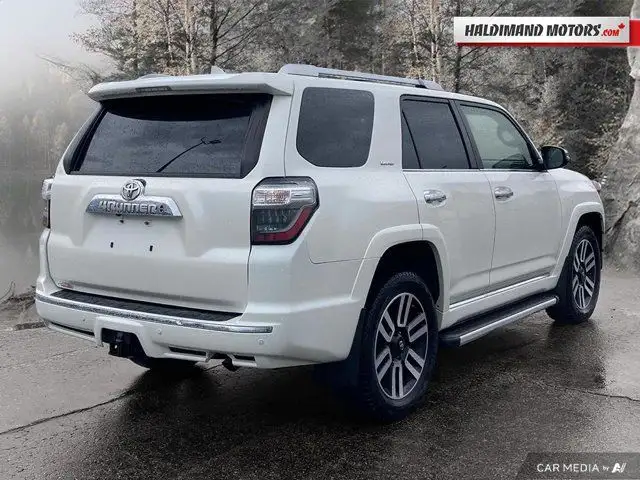 2020 Toyota 4Runner LIMITED in Cars & Trucks in Hamilton - Image 6