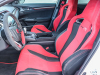 16000 KMS!! POSSIBLY THE BEST DEAL IN THE WORLD ON A TYPE "R" CIVIC!!THE FAMOUS 306 HP CIVIC - ULTIM... (image 5)
