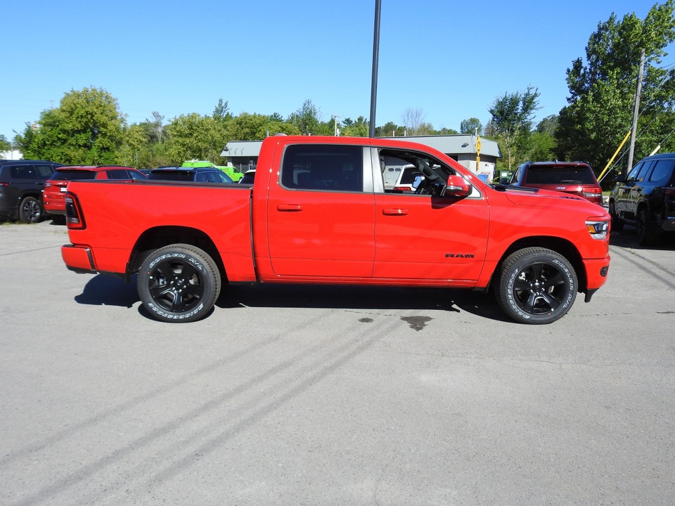 2022 Ram 1500 SPORT