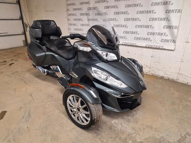 2017 Can-Am SPYDER RT LIMITED SE6 in Touring in Longueuil / South Shore - Image 2