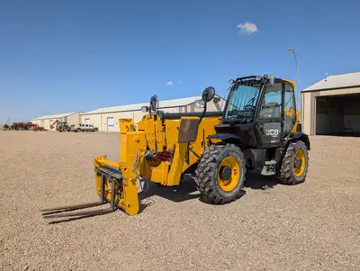 Well maintained and ready to work! Perfect tool for the jobsite! 4.4L Stage V compliant low emmissio...
